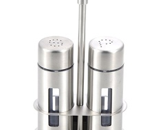 Salt and Peper Shaker set